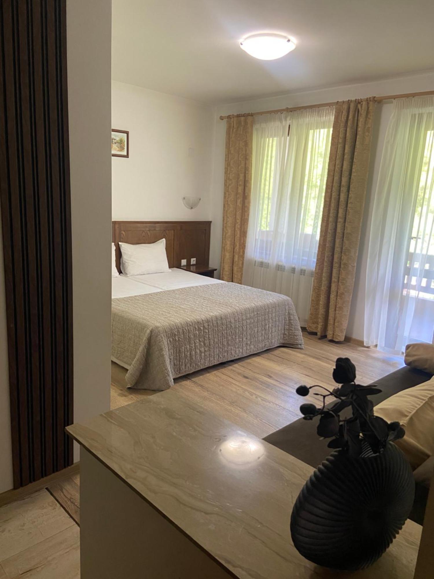 Cherni Osum 雷斯特旅馆酒店 外观 照片